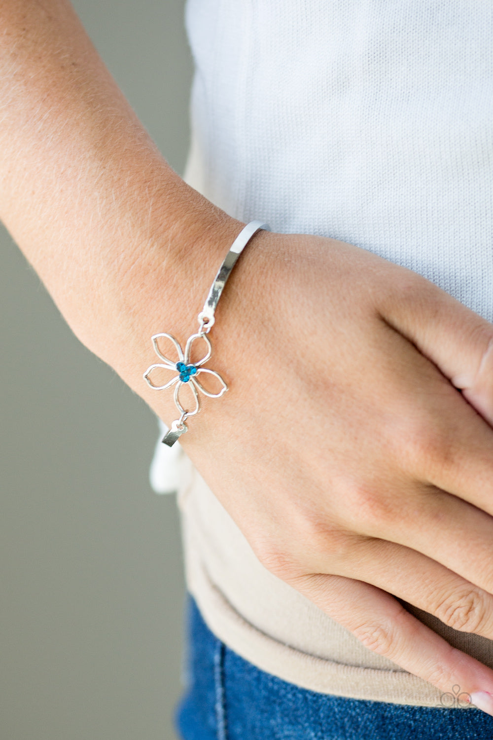 Hibiscus Hipster - Blue 455