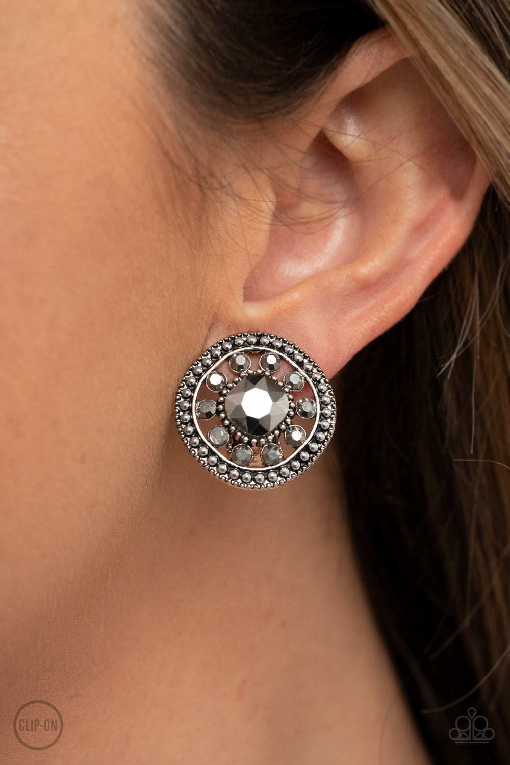 Dazzling Definition - Silver V09