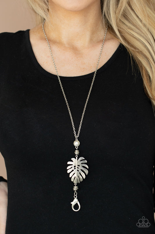 Palm Promenade - Silver A525