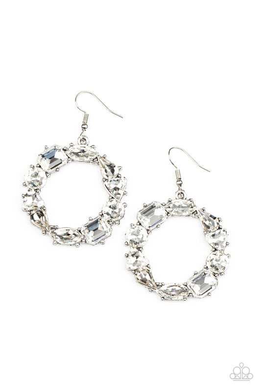 GLOWING in Circles - White Earring 676