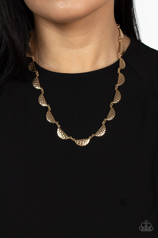 Paparazzi LUNAR JUNGLE gold necklace