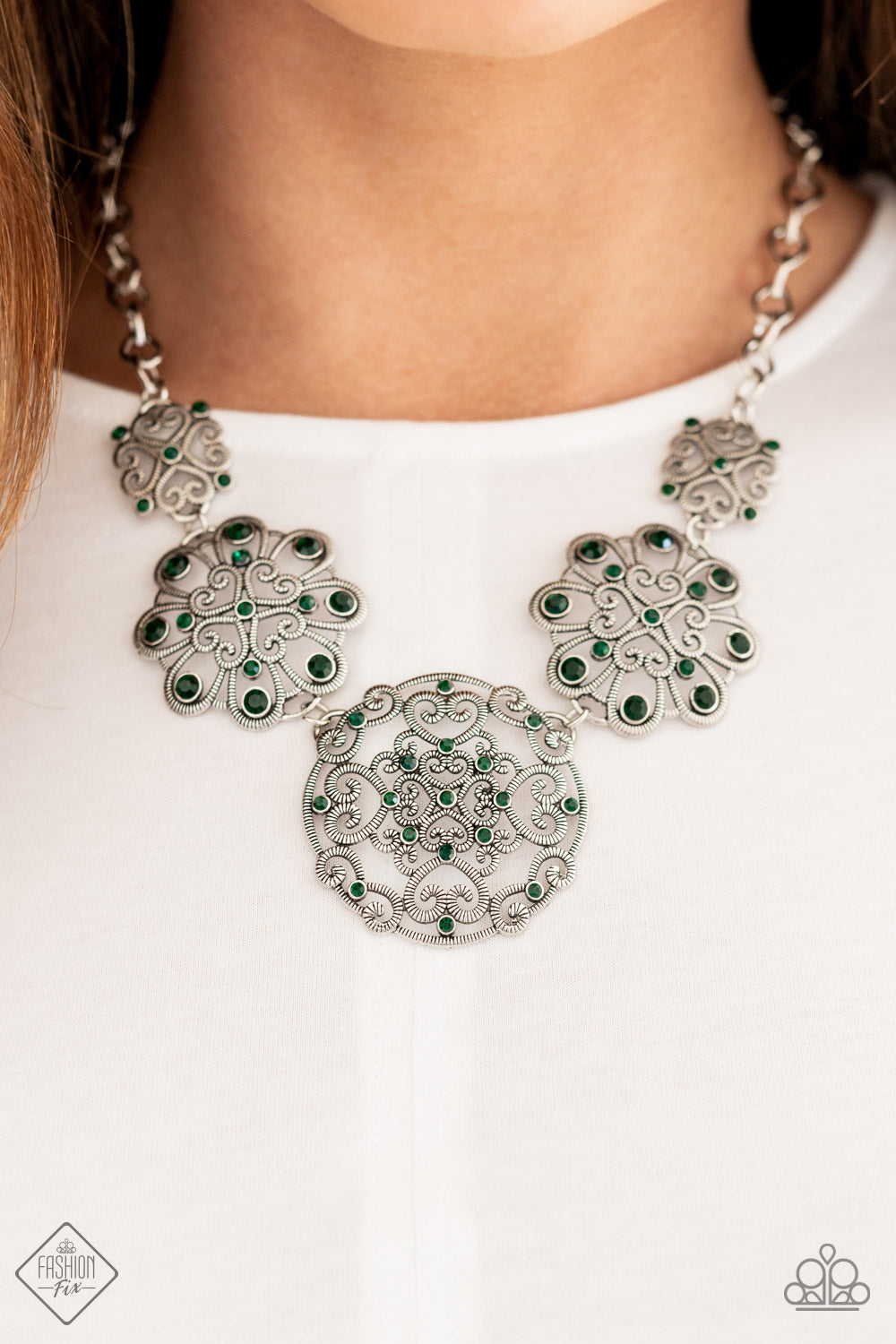 Royally Romantic - Green 526