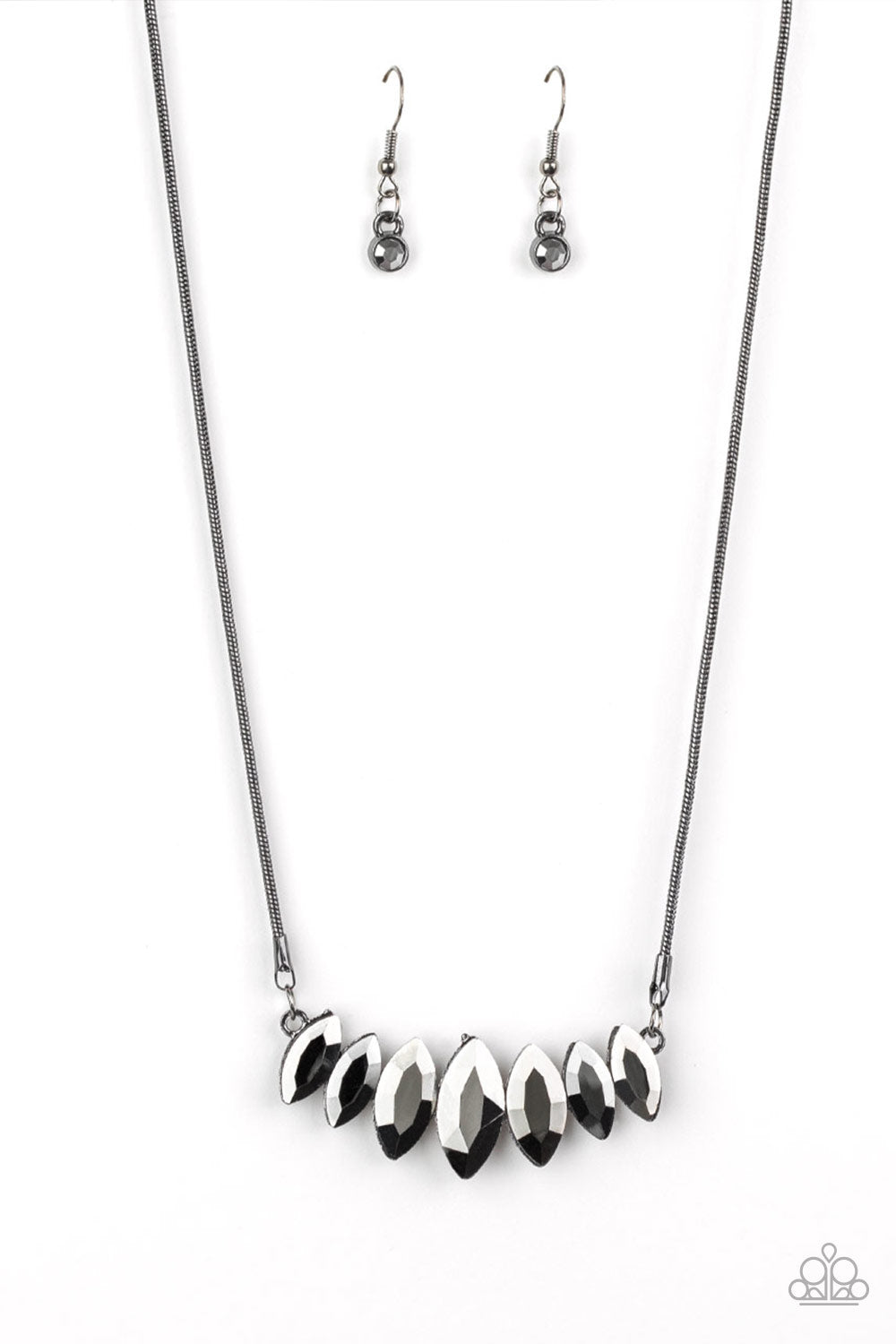 Leading Lady - Black V272