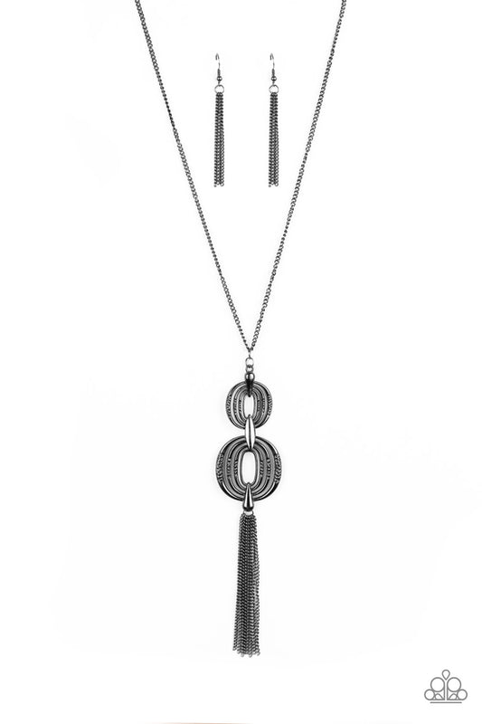 Timelessly Tasseled - Black 277
