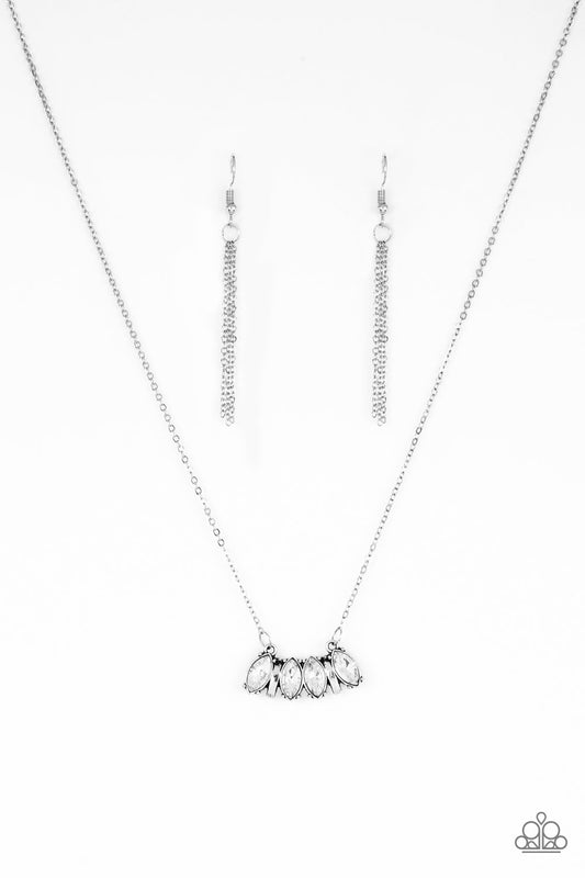 Deco Decadence - White A560