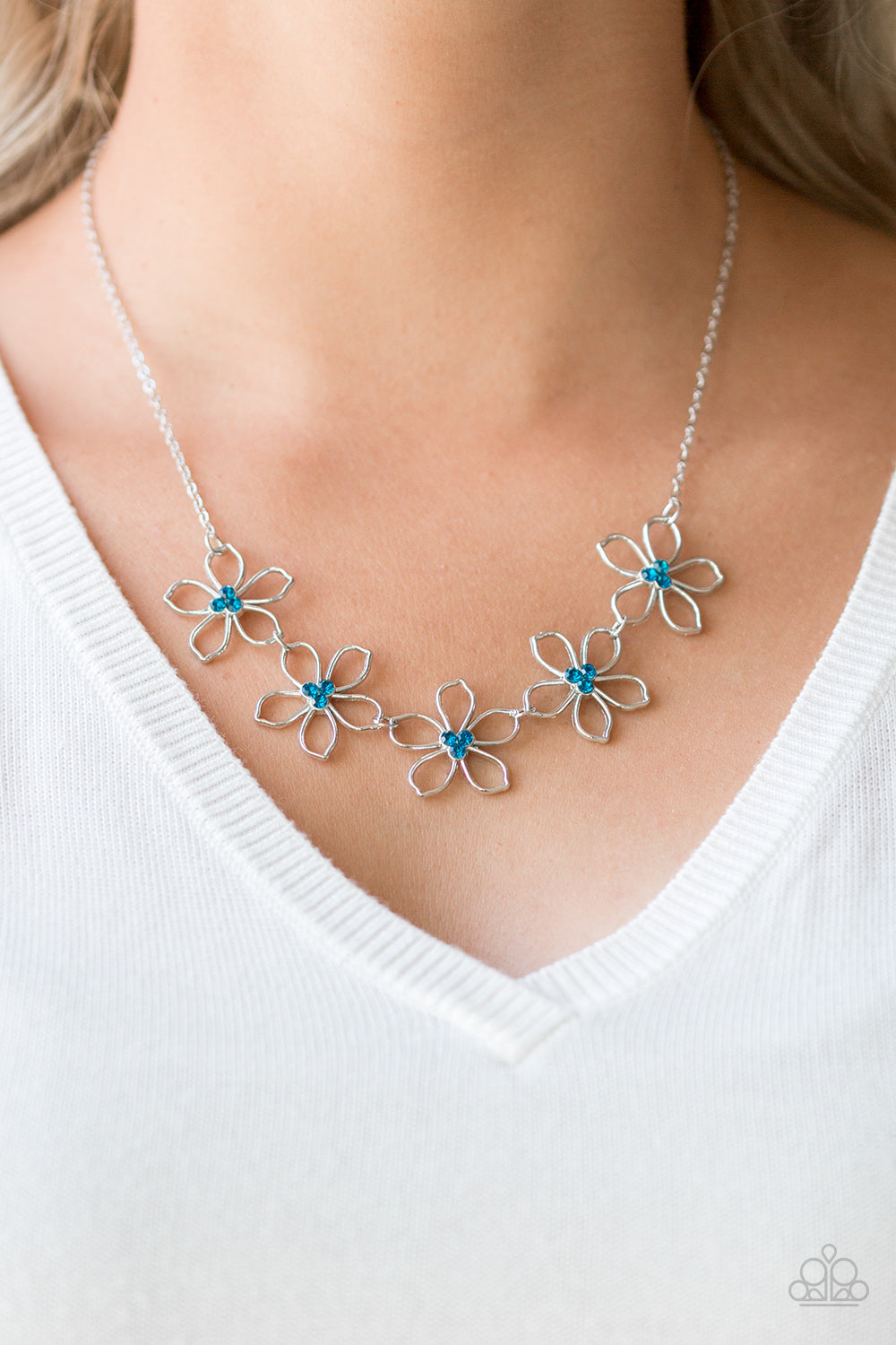 Hoppin Hibiscus - Blue A541