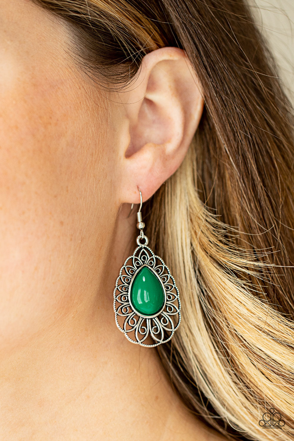 Dream STAYCATION - Green A692