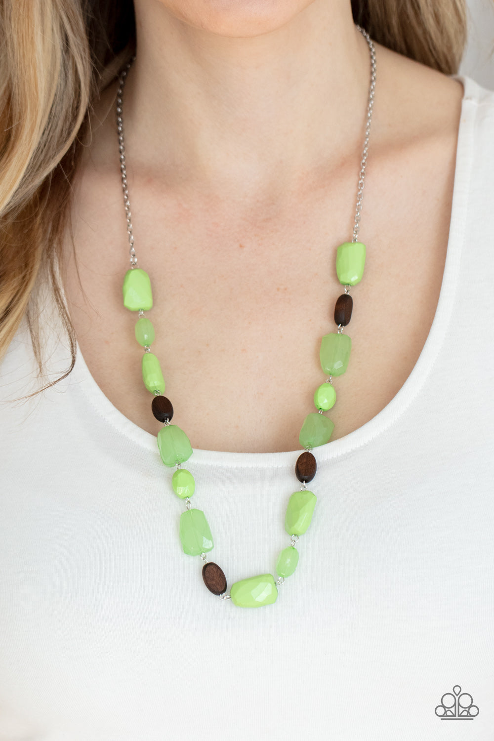 Meadow Escape - Green 232