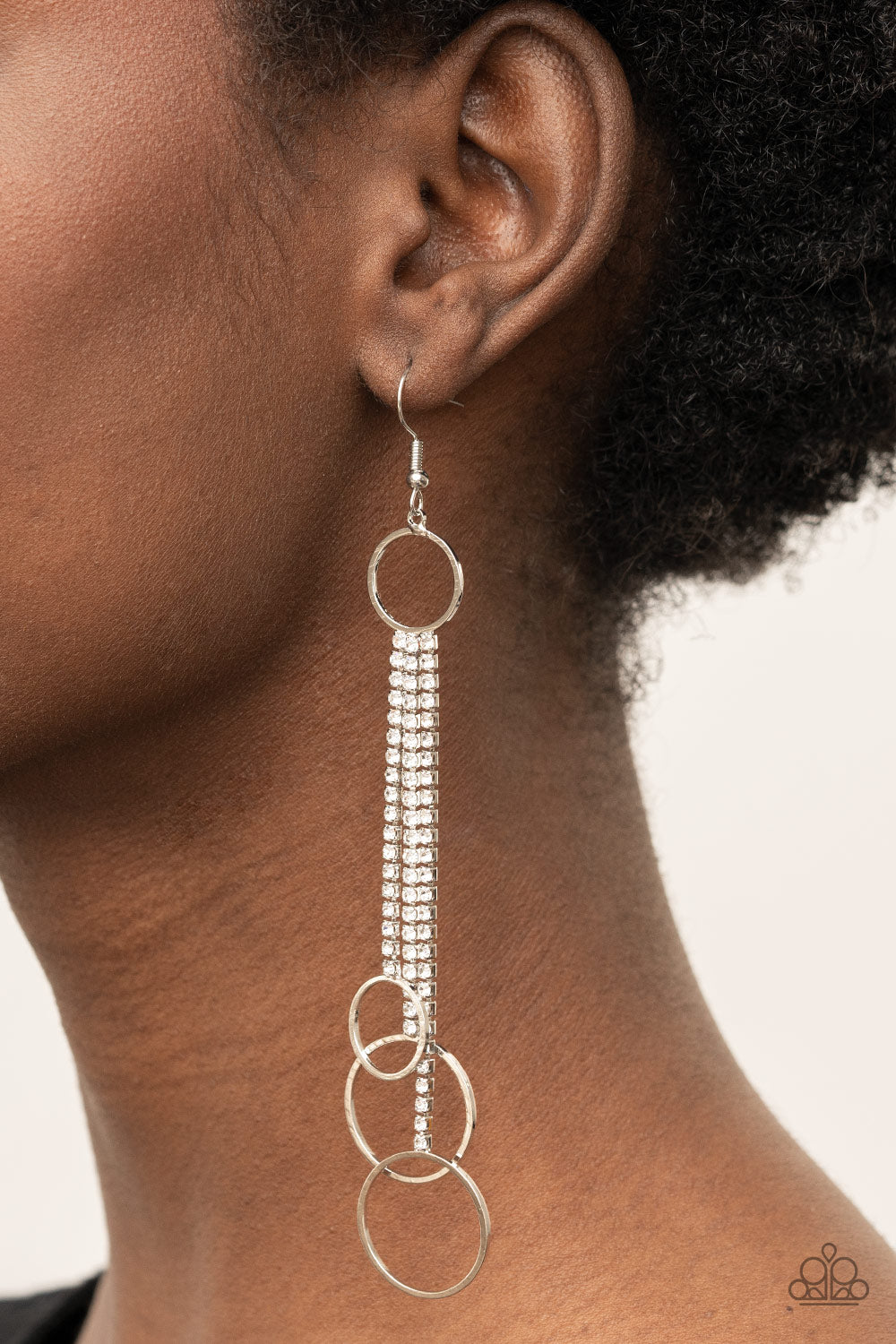 Demurely Dazzling - White 671