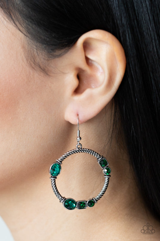 Glamorous Garland - Green A732