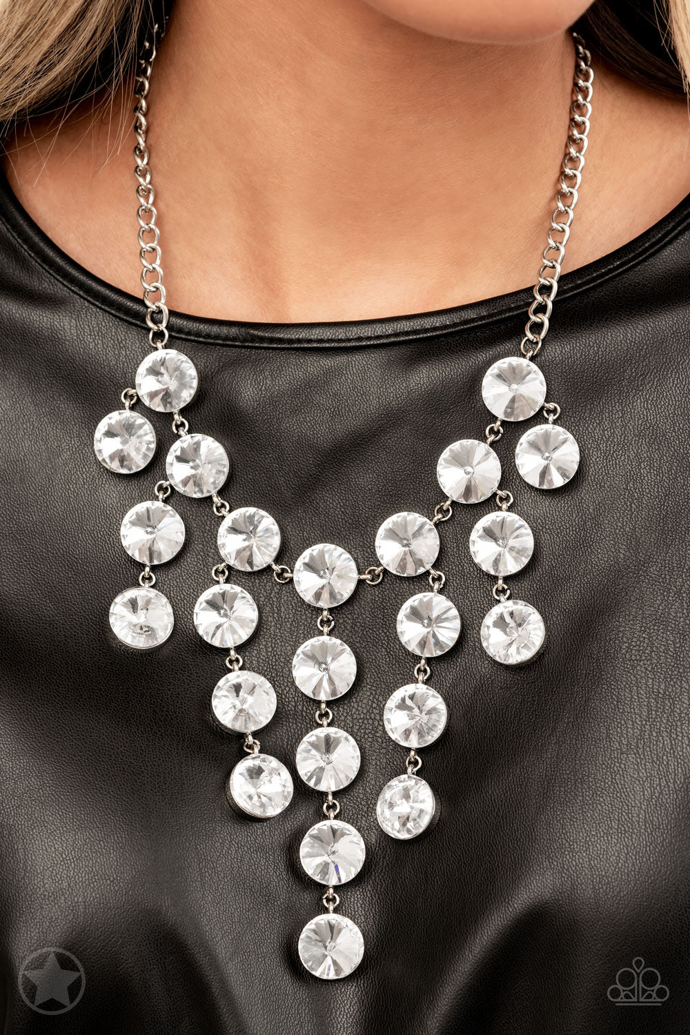 Spotlight Stunner 287